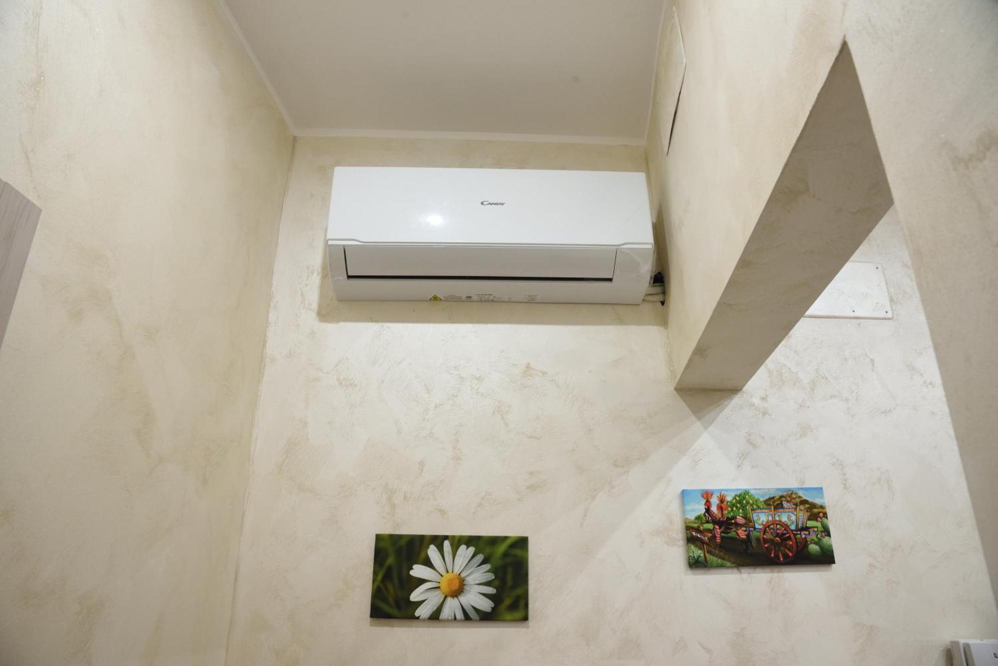 Family House Apartment คาตาเนีย ภายนอก รูปภาพ